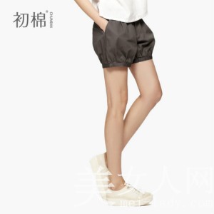 夏季女款短裤专卖 潮款设计的夏季女款短裤秀出你的美腿