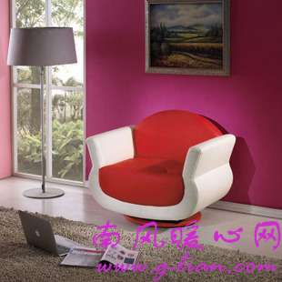 选择布艺单人沙发为您的居室增添一抹靓丽的色彩